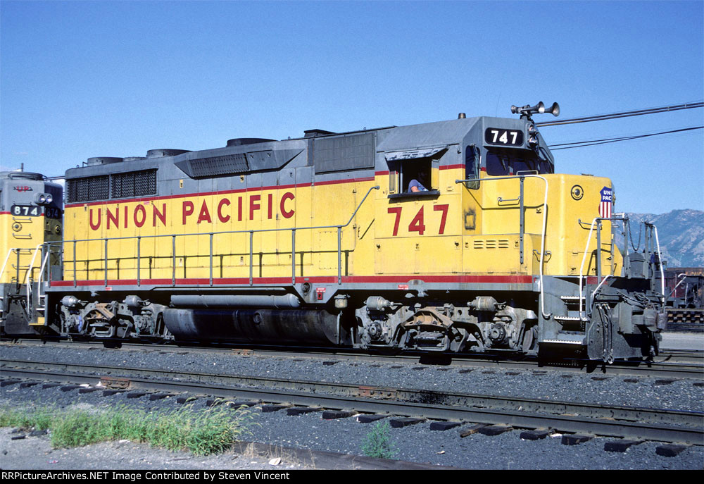 Union Pacific GP35 #747